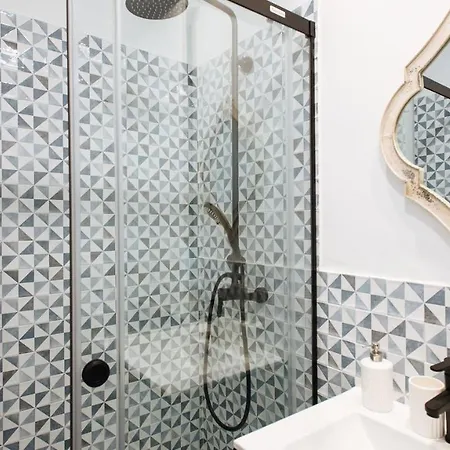 Alameda 1851 - Shared Jacuzzi * Sevilla